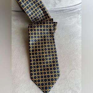 St. Michael from Marks & spencer tie in new condition